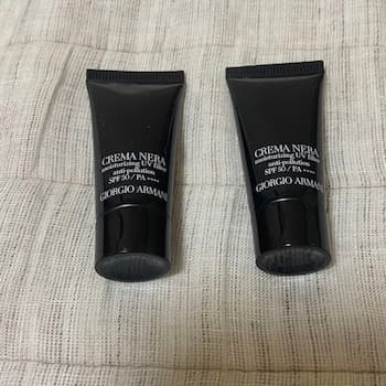 Giorgio Armani Crema Nera Moisturizing UV Filter SPF 50 5ml Giorgio Armani Crema Nera Moisturizing UV Filter SPF 50 5ml